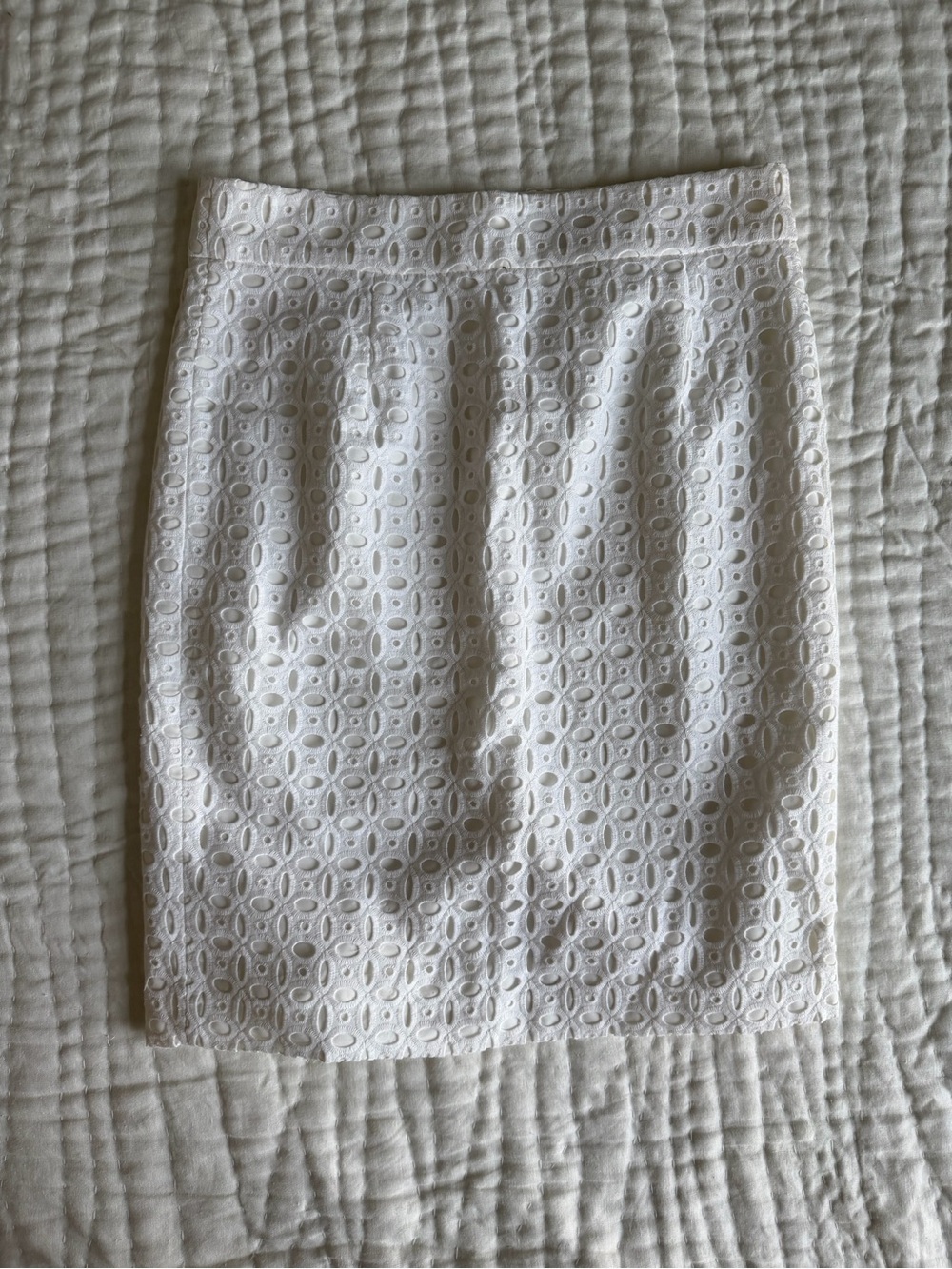 Banana Republic White Eyelet Pencil Skirt